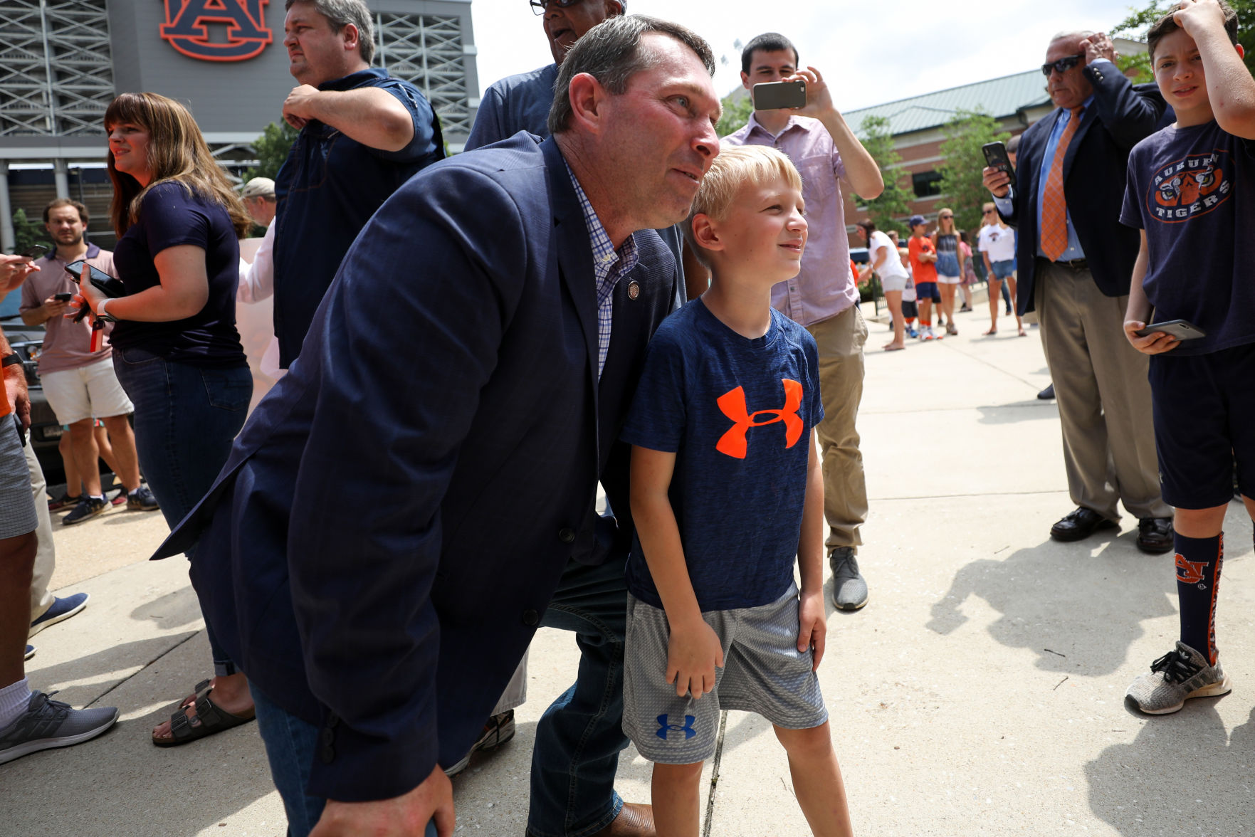 Auburn baseball departs for College World Series in Omaha